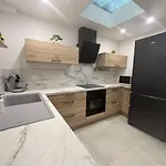 Chez Cricri, Modern