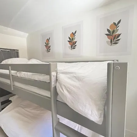 Chez Cricri, Modern * Bizanet