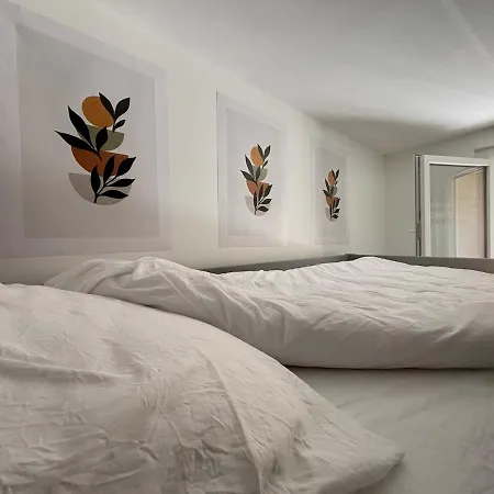 Chez Cricri, Modern Apartament *