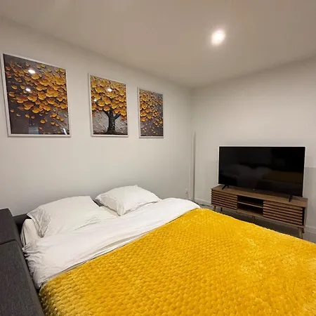 Chez Cricri, Modern Apartament *