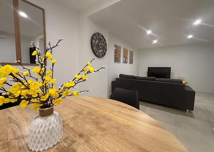 Chez Cricri, Modern *